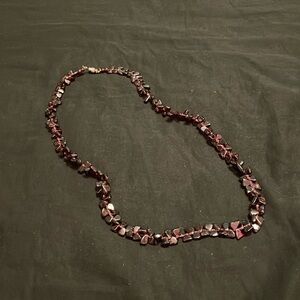 Burgundy mini Stones Necklace